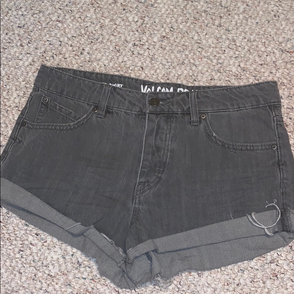 Volcom stoned rolled short